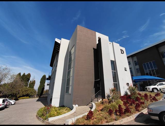 193M² OFFICE TO LET IN KYALAMI